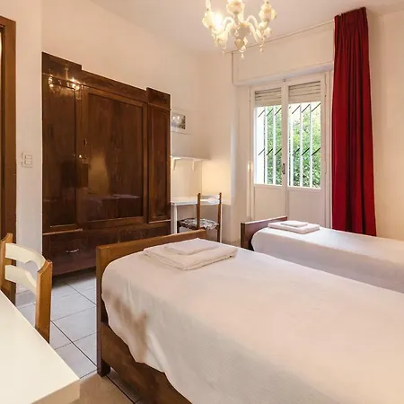 Romagnoli Apartman *
