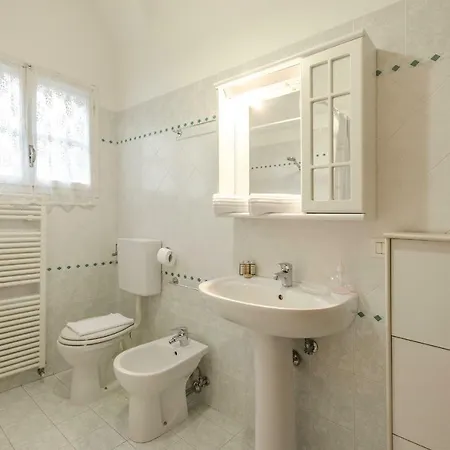 Romagnoli Apartman *
